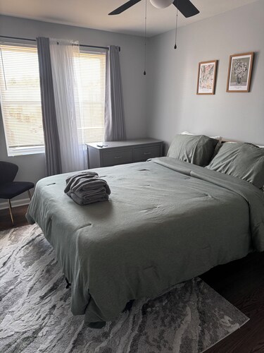 Fantastic 3-bedroom house in nice quiet Philadelphia neighborhood!!