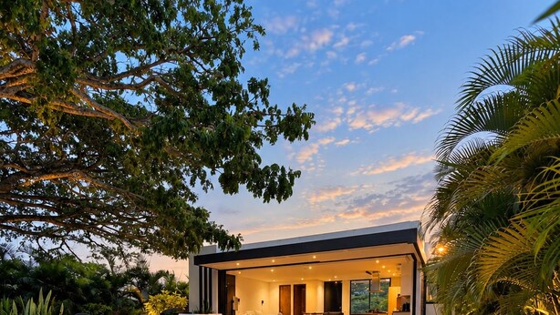 Unclassified image, 1 of 32, button - LoftMerak sunsets, Jacuzzi, terrace, privacy, wifi (Pereria)