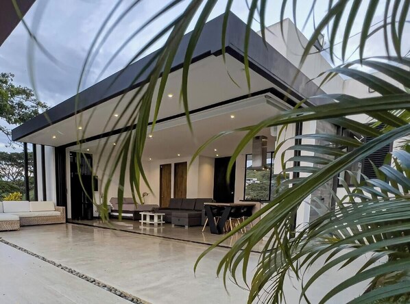 Terrace/patio - LoftMerak sunsets, Jacuzzi, terrace, privacy, wifi (Pereria)