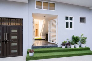 Reception - Ollection O Sector 95B Gurgaon (Gurugram)