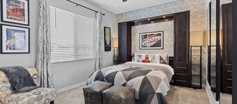 Skye Canyon 3 bedrooms + Loft