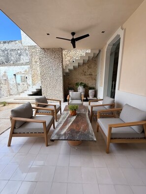 Outdoor dining - Vrbo Property (Mérida)