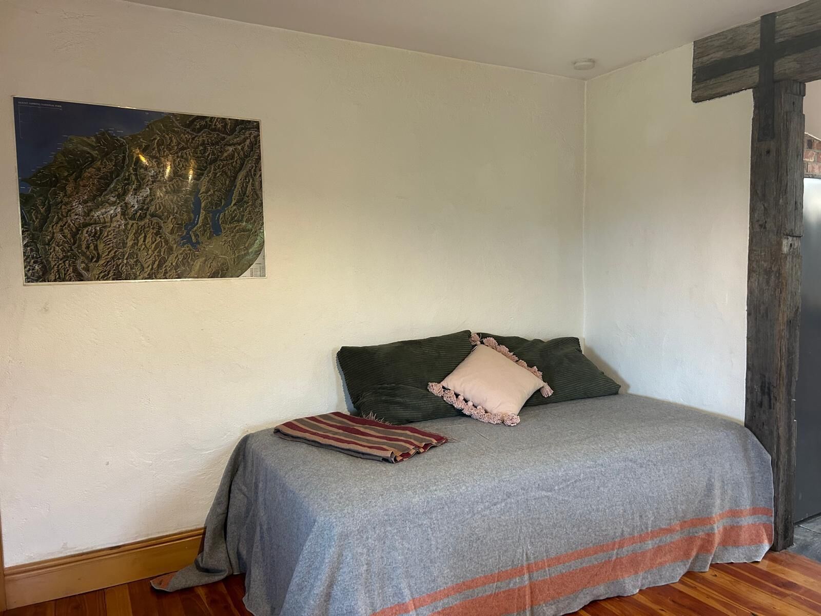 1 quarto, ferros/tábuas de passar roupa, Wi-Fi de cortesia