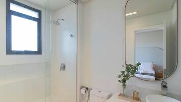 Apartemen Basic | Kamar mandi | Shower