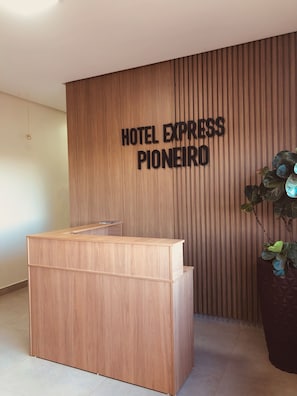 Spa - Hotel Pioneiro Express  (Caracol)