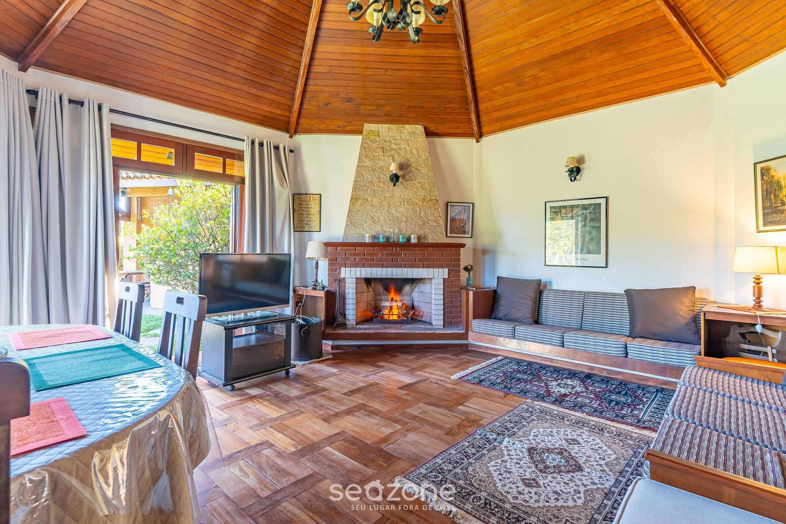 Basic Villa | Interior