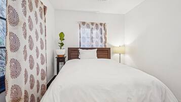 3 Schlafzimmer, Bügeleisen/Bügelbrett, WLAN, Bettwäsche