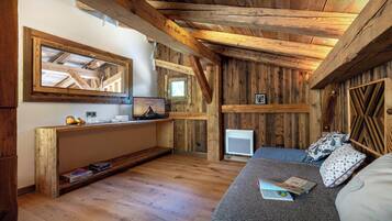 6 habitaciones, tabla de planchar con plancha, wifi y ropa de cama