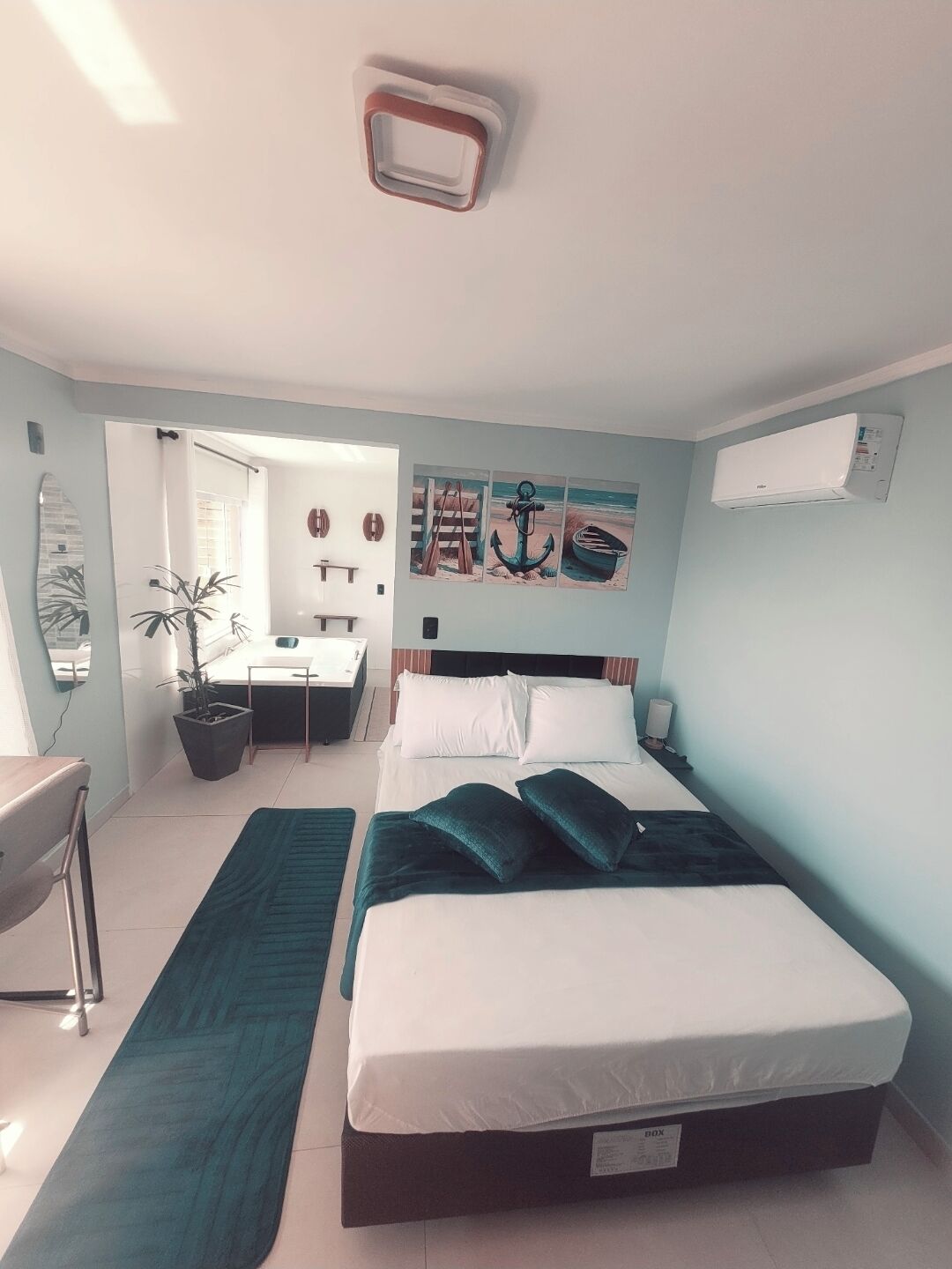 Comfort Suite, Sea View | Blackout drapes, WiFi (free)