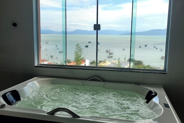 Comfort Suite, Sea View | Interior