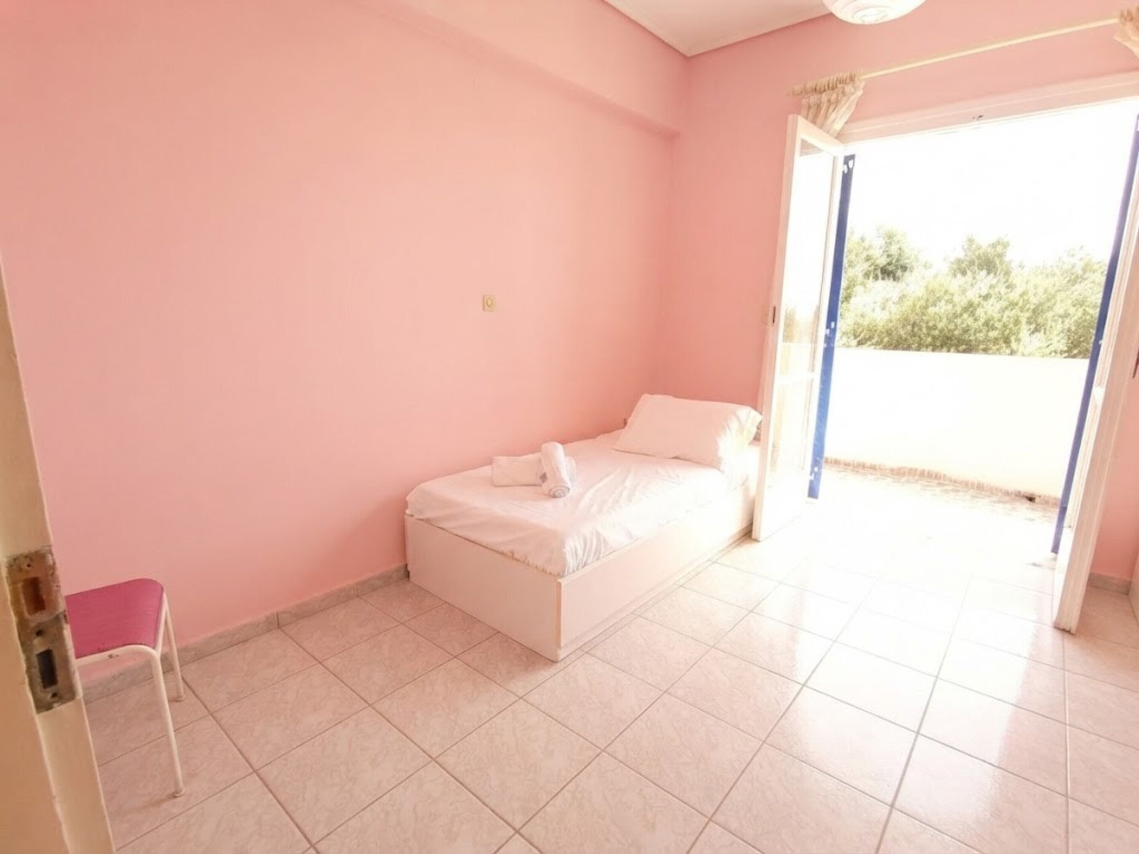 3 Schlafzimmer, Bügeleisen/Bügelbrett, WLAN, Bettwäsche