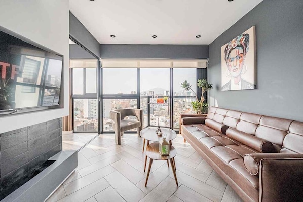 Apartment, Courtyard View | Living area
