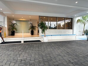 Unclassified image, 3 of 29, button - Oceanfront Sunrise Escape Condo - Beach & Pool (Fort Lauderdale)