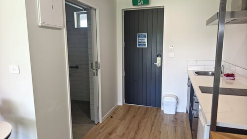 Easy Access Triple Studio Apartment with Alpacas