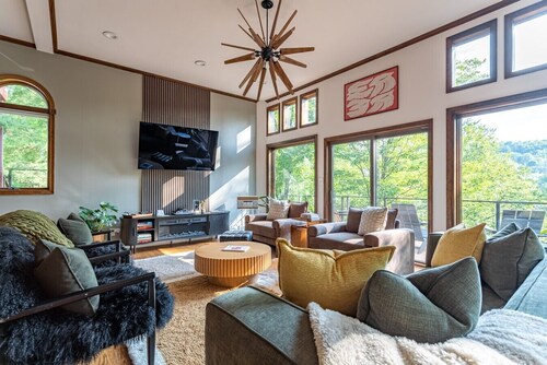 NEW: Catskills Lakefront Resort