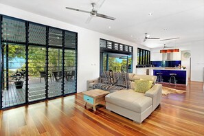 Family House, Beach View | Living area - Golden Sands Retreat (Wagait Beach)