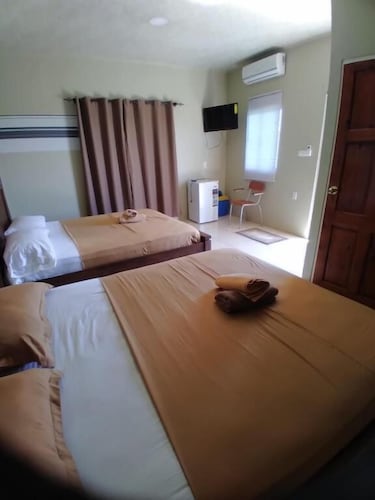 Douglas Airport Guesthouse
