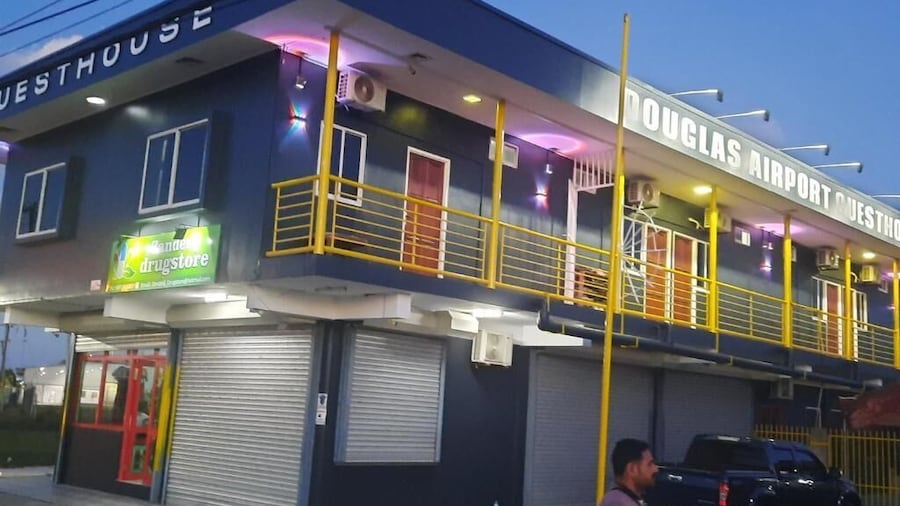 Douglas Airport Guesthouse