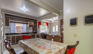 Ảnh chưa phân loại, 5 trong số 10 ảnh, nút
