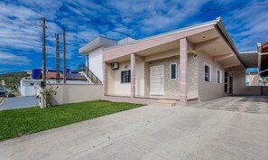 Exterior - House With Barbecue and 2 Bedrooms Rek0001 (Penha)