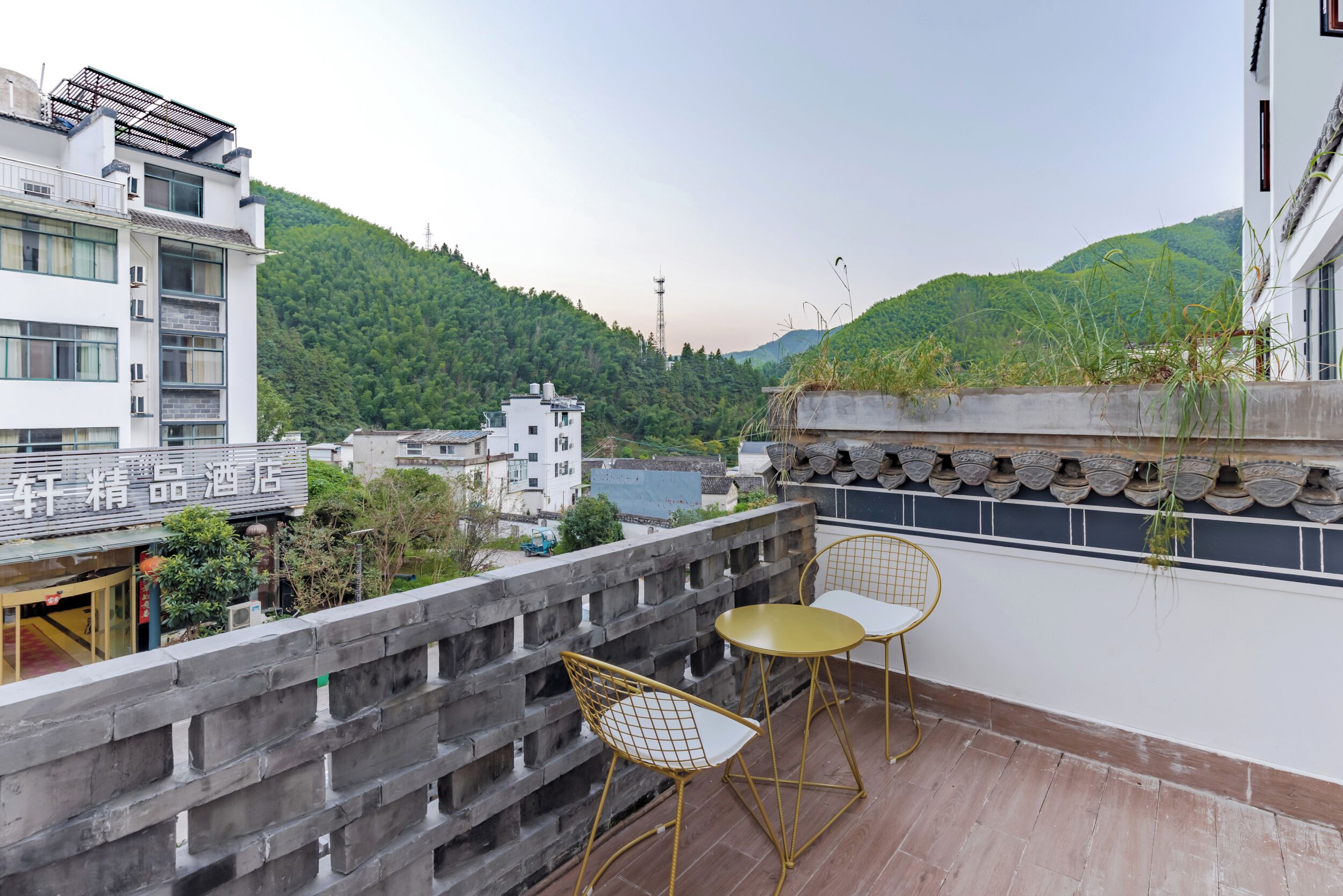 Classic Double or Twin Room, Hill View | Terrace/patio