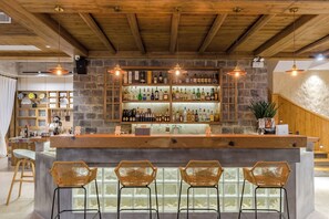 Bar (en la propiedad)