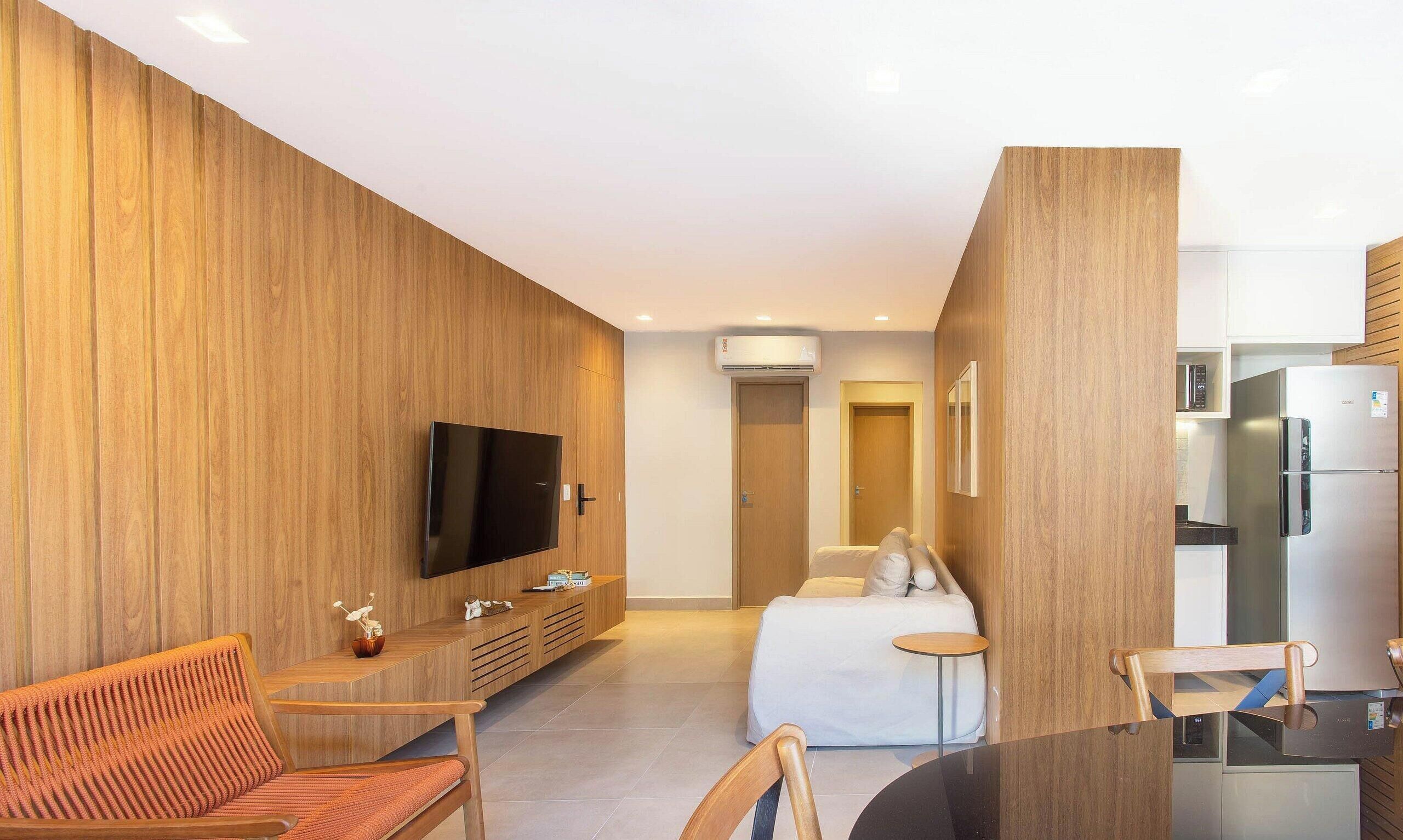 Basic Apartment | Living area | 40-inch TV with digital channels