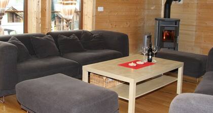 Baum-Hüsli, (Grächen). 8-Bettwohnung by Interhome