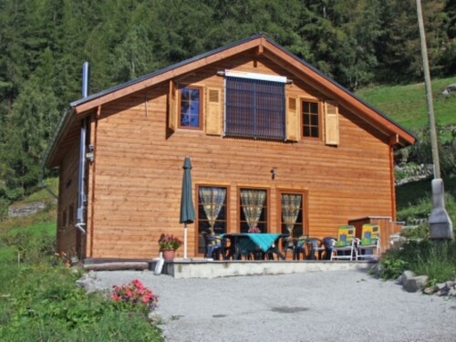 Baum-Hüsli, (Grächen). 8-Bettwohnung by Interhome