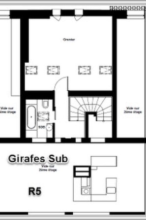 Grundriss eines Hotelzimmers, das 'Giraffes Sub' genannt wird, mit Badezimmer, Küchenzeile und Wohnbereich.