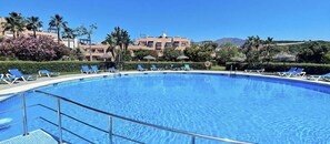 Indoor pool - House Sleeps 6 with Indoor Pool and Parking (Casares , CASARES DEL SOL)