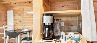 Private Waterfront Tiny Home with Beach, Kayaks, & Swim Raft - Damariscotta, ME