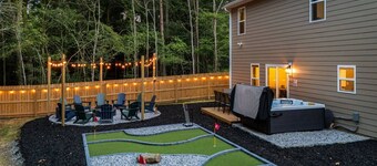 Hot tub, Mini golf, Fire pit, Game room, Sleeps 14