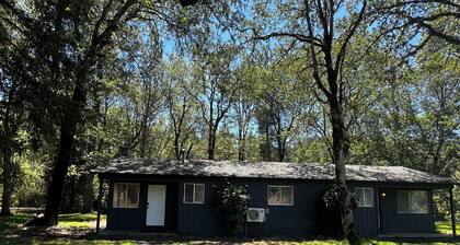 Chinook Cabin / Rogue River Reserve