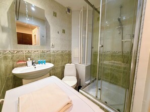 Bathroom - Nabycińska Central Studio (Wrocław)