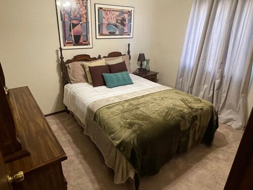 Fantastic 5-bedroom house with AC in pleasant Alto