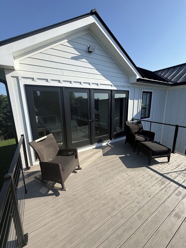 New Build Montauk Coastal Farmhouse | Fenced Heated Salt Pool & Walk to Beach
