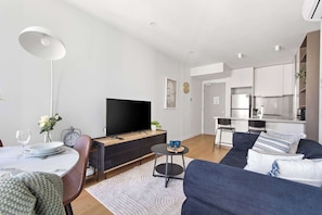Apartment (2 Bedrooms) | Bahagian dalam