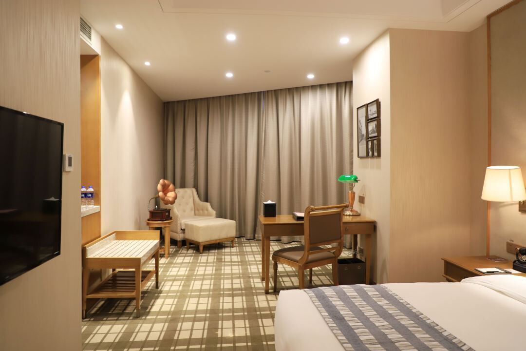 Luxury Single Room, Garden View