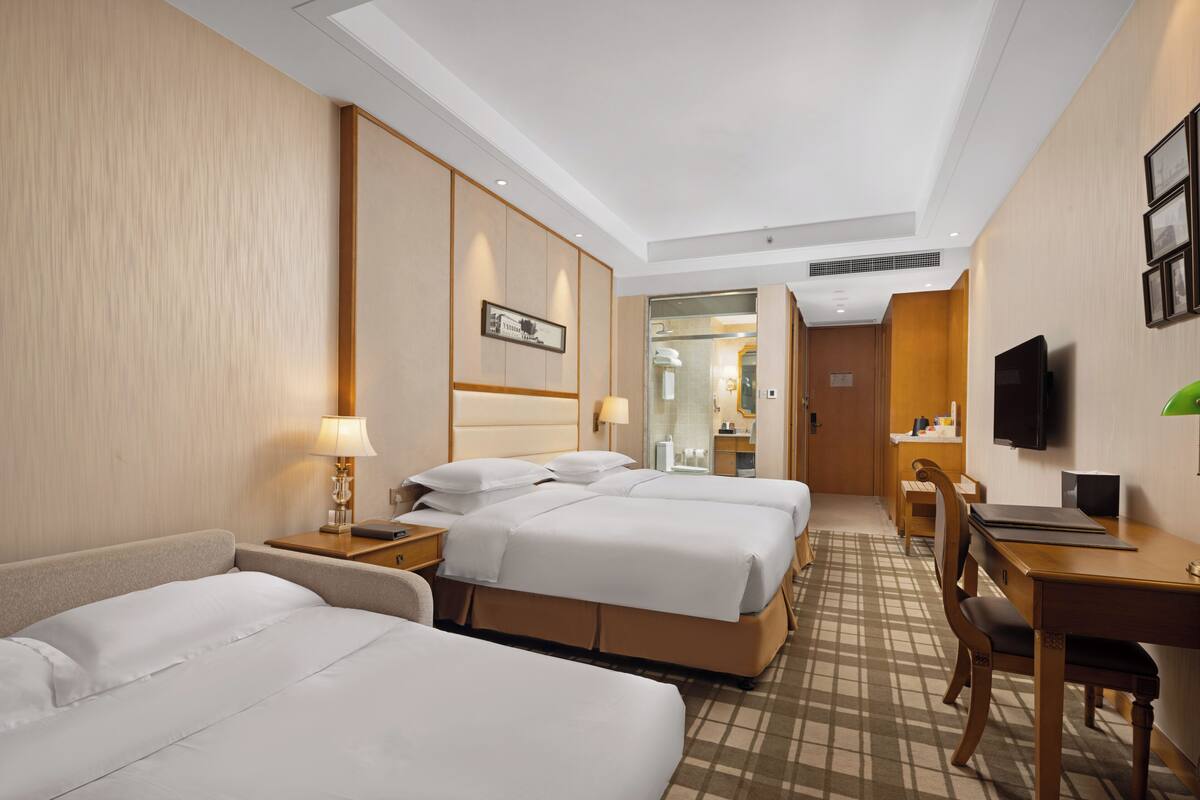 In-room safe, desk, laptop workspace, blackout curtains