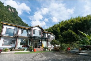 Exterior - Zhangjiajie XSYS Hotel (Zhangjiajie)