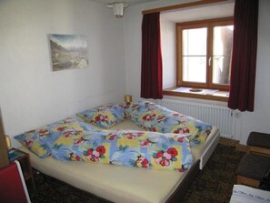 Room - Chasa Suzöl, (Lavin) by Interhome (Lavin)