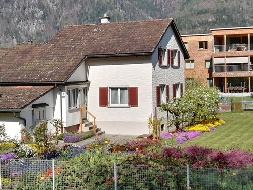 Schils, (Flums). 5 Zimmerhaus mit Bad/Dusche by Interhome