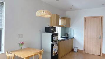 Chambre Double, vue ville | Cuisine privée