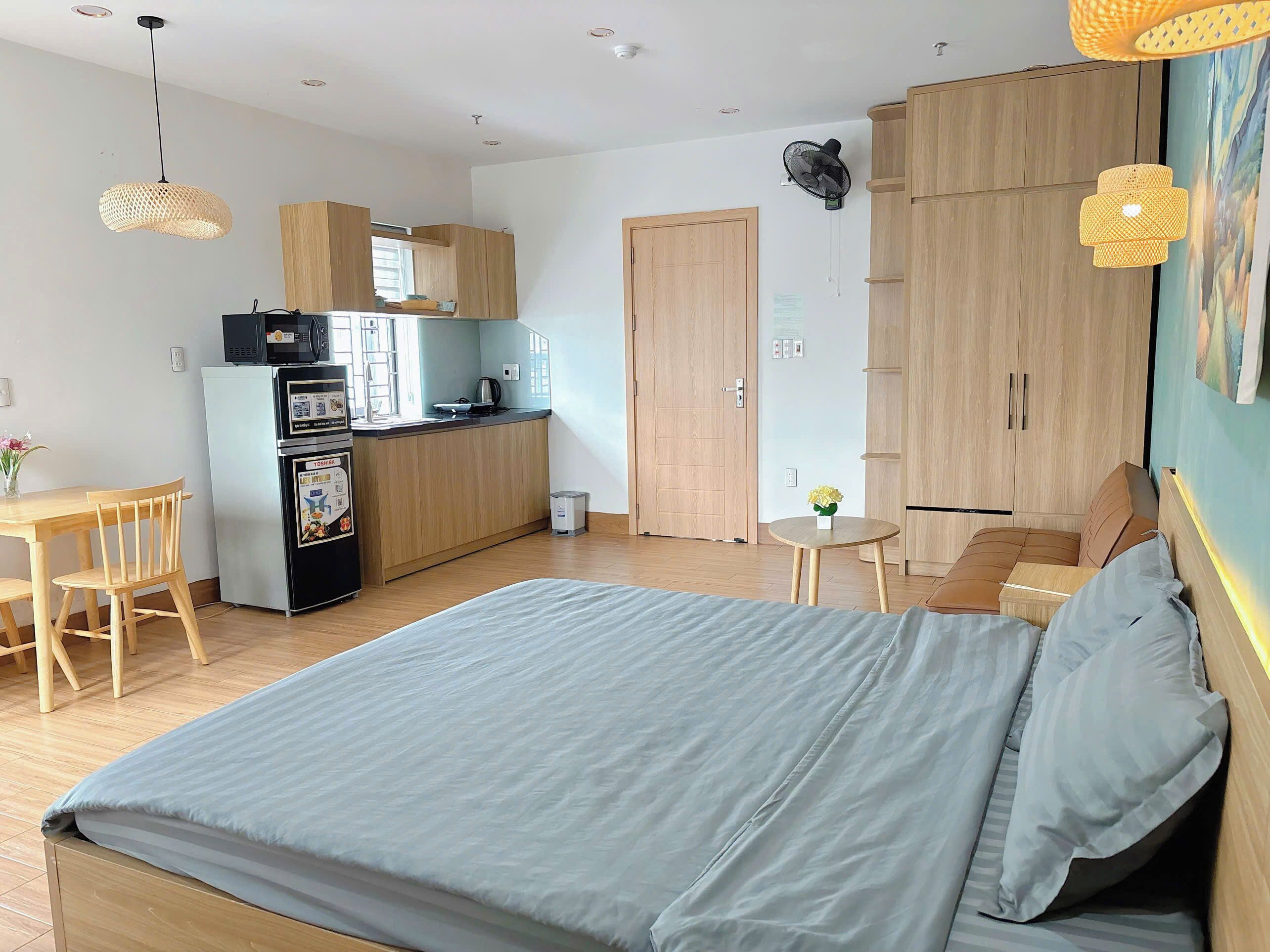 Double Room, City View | Desk, laptop workspace, blackout curtains, free WiFi