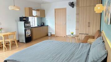 Double Room, City View | Desk, laptop workspace, blackout curtains, free WiFi