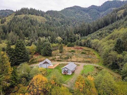14-Acre Mountain Escape - Hot Tub + Fire Pit