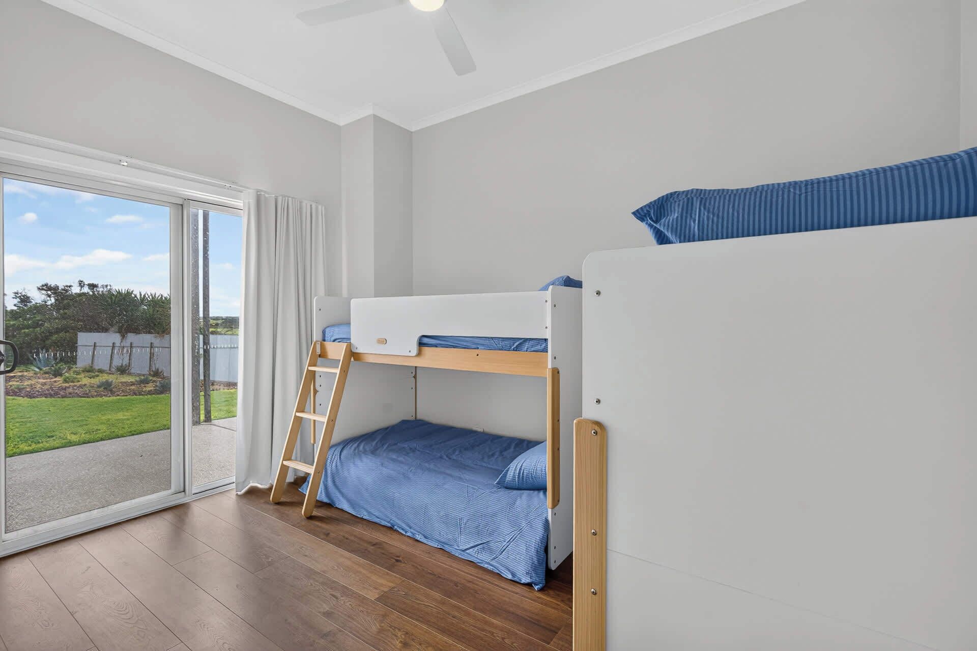 4 Schlafzimmer, Bügeleisen/Bügelbrett, WLAN
