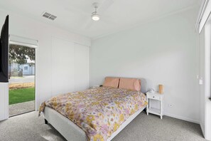 3 bedrooms, WiFi, bed sheets