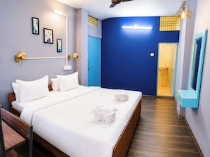 Deluxe Double Room, Multiple Beds, Air conditioning | Hypo-allergenic bedding available, desk, soundproofing, WiFi (free) - Hotel Banaras Rest House Near Temple  (Varanasi)
